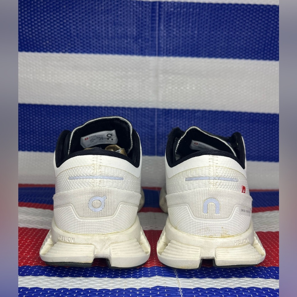 On Running Cloud X - On Cloud Memory Foam Low Top Running Shoes Women’s 8.5 - Picture 6 of 15